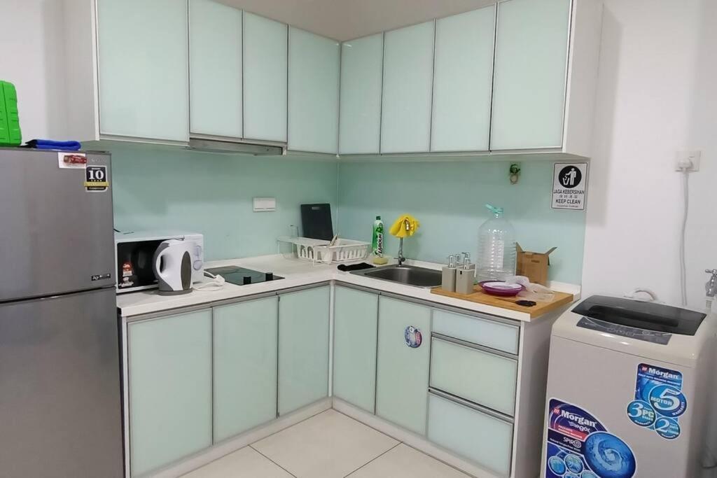 Family Suites At Mansion One By Maj George Town Esterno foto