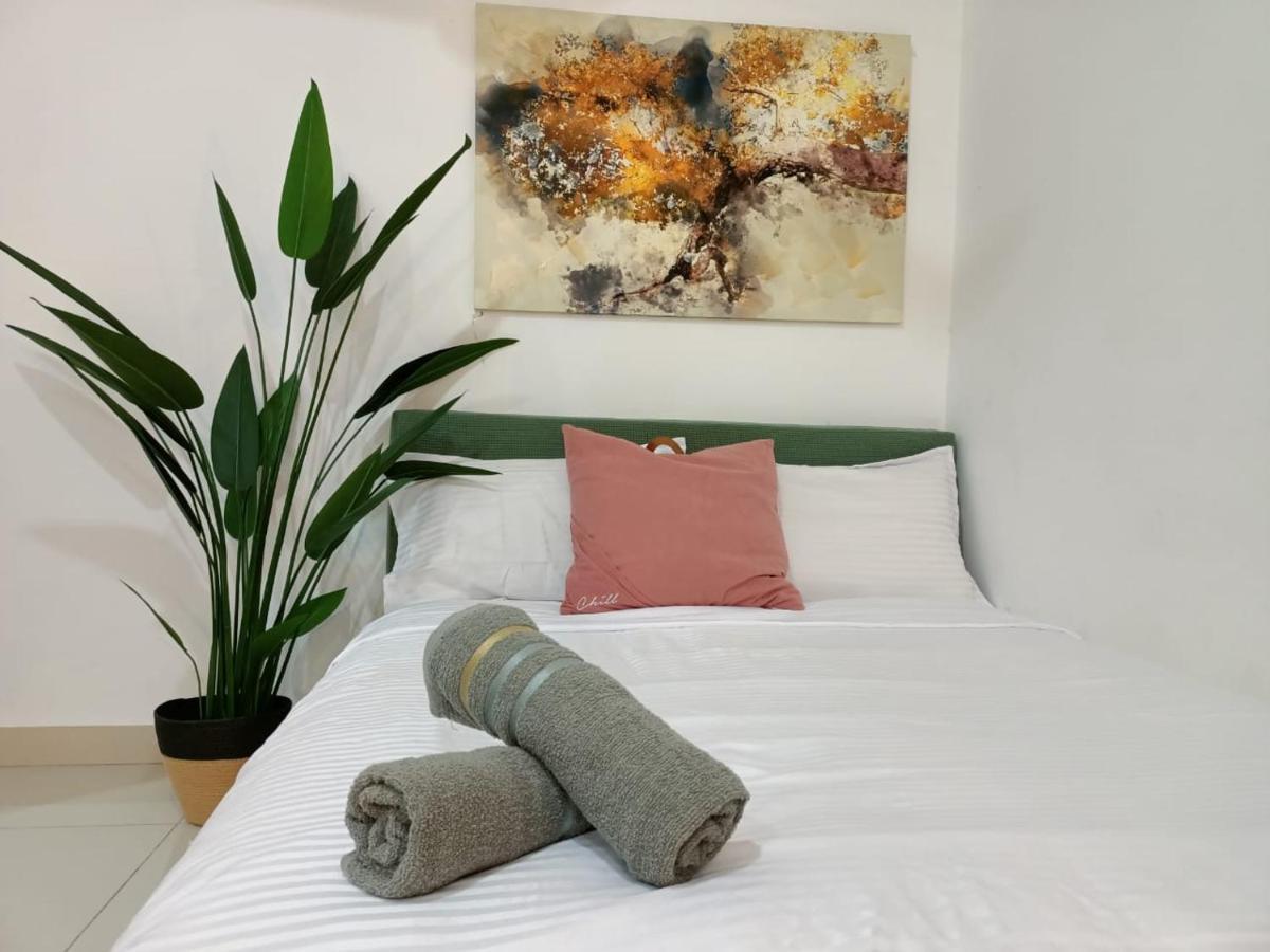 Family Suites At Mansion One By Maj George Town Esterno foto