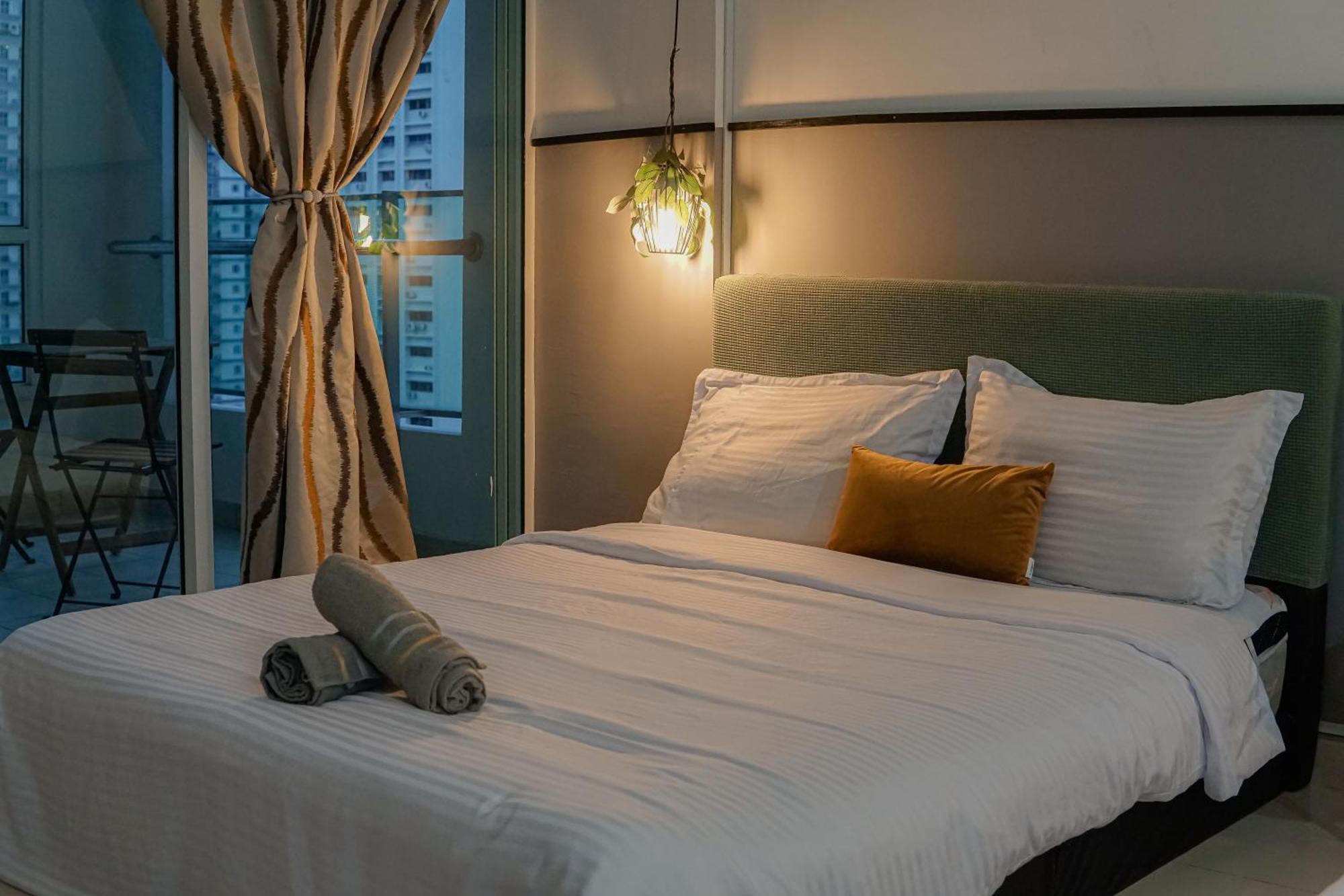 Family Suites At Mansion One By Maj George Town Esterno foto