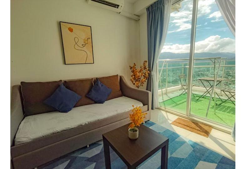 Family Suites At Mansion One By Maj George Town Esterno foto